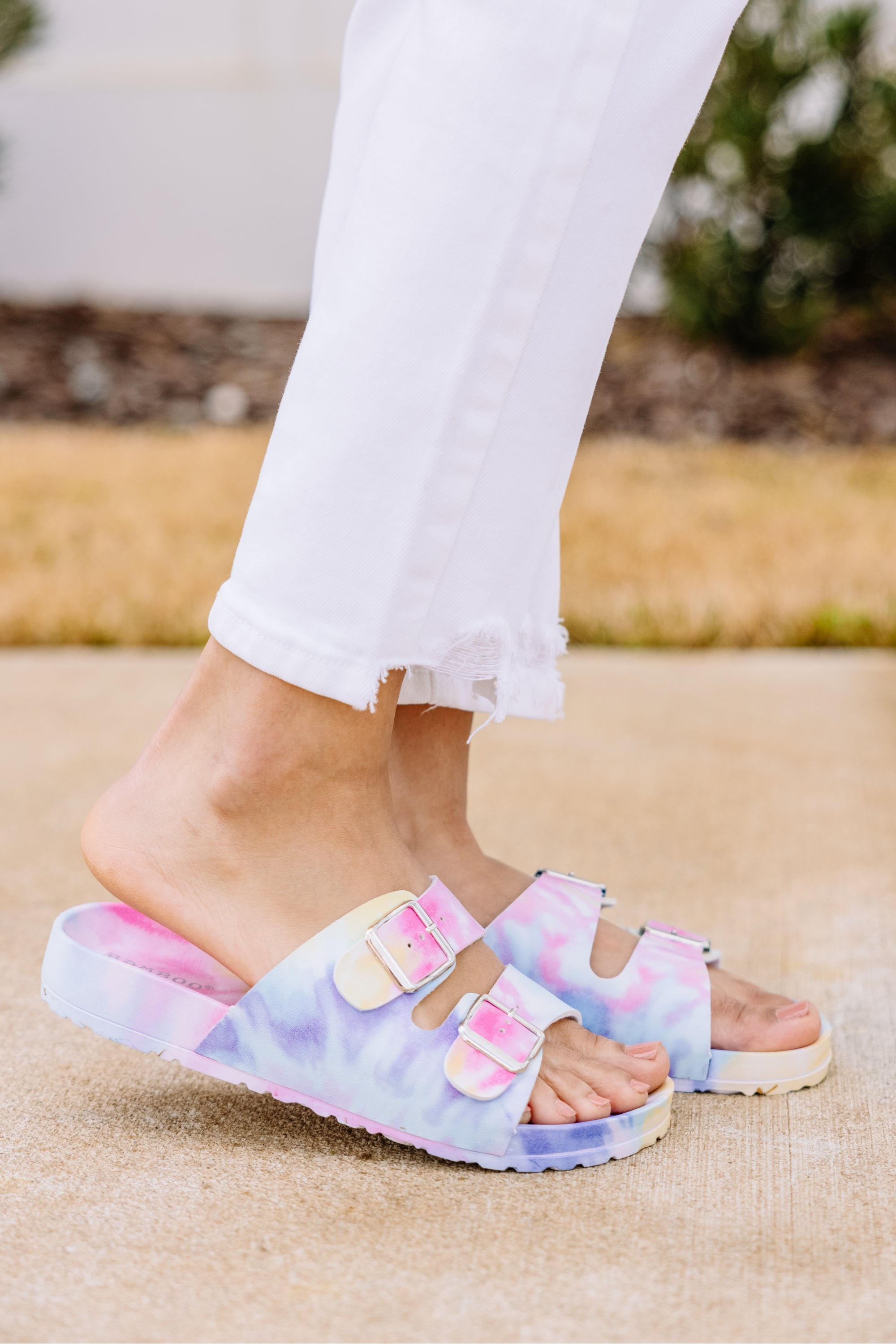 Fun In The Sun Yellow Tie Dye Sandals